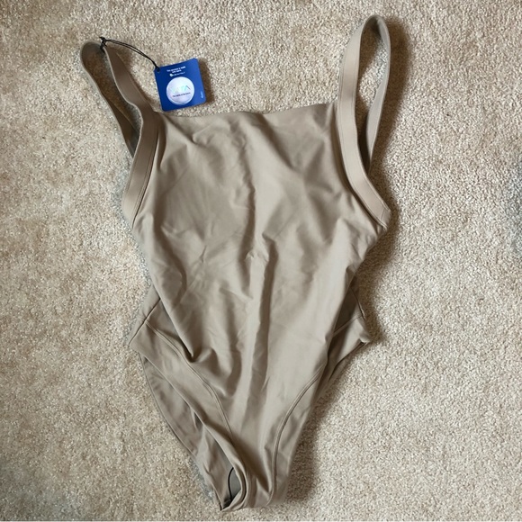 LDLA One-Piece Swimsuit - Picture 4 of 7